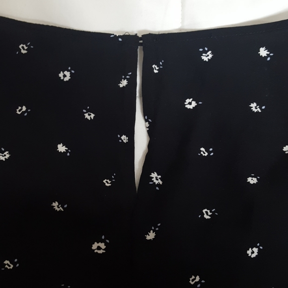 Black Dress - Picture 4 of 4